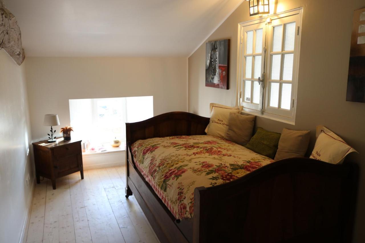 Gite De Charme Dans Ancienne Seigneurie Le Pin-Saint-Denis Exteriör bild