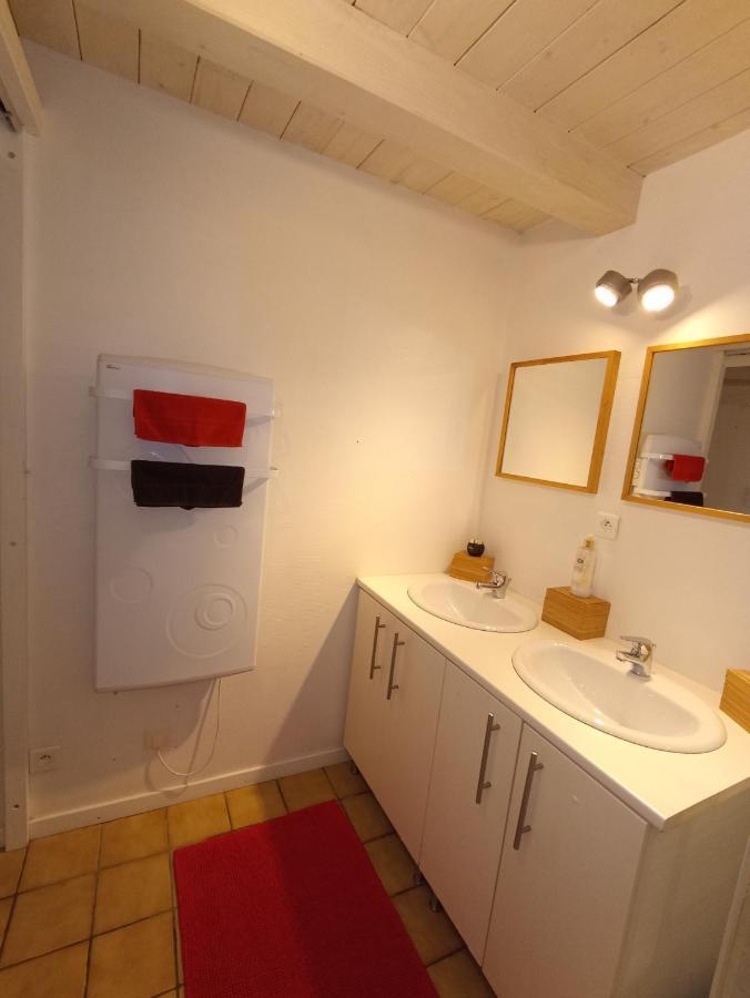 Gite De Charme Dans Ancienne Seigneurie Le Pin-Saint-Denis Exteriör bild
