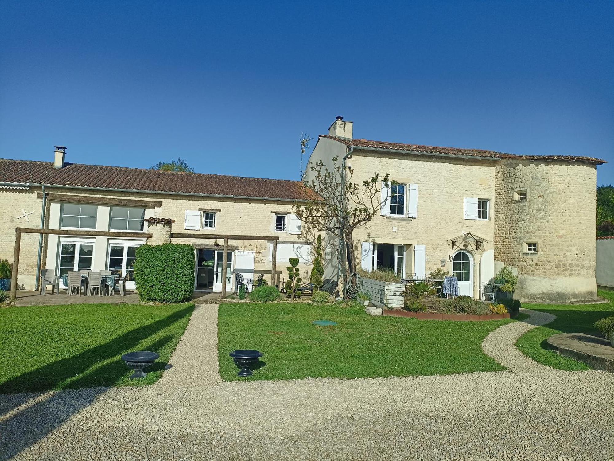 Gite De Charme Dans Ancienne Seigneurie Le Pin-Saint-Denis Exteriör bild